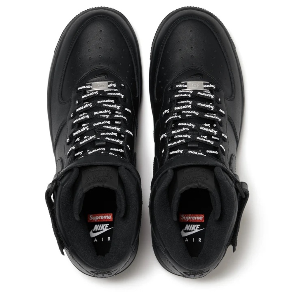 Supreme Nike Air Force 1 Mid